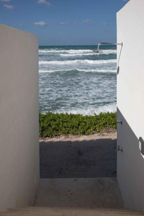 Kokkini Hani Wave, An Idyllic Seafront Suite By Nirousuites מראה חיצוני תמונה